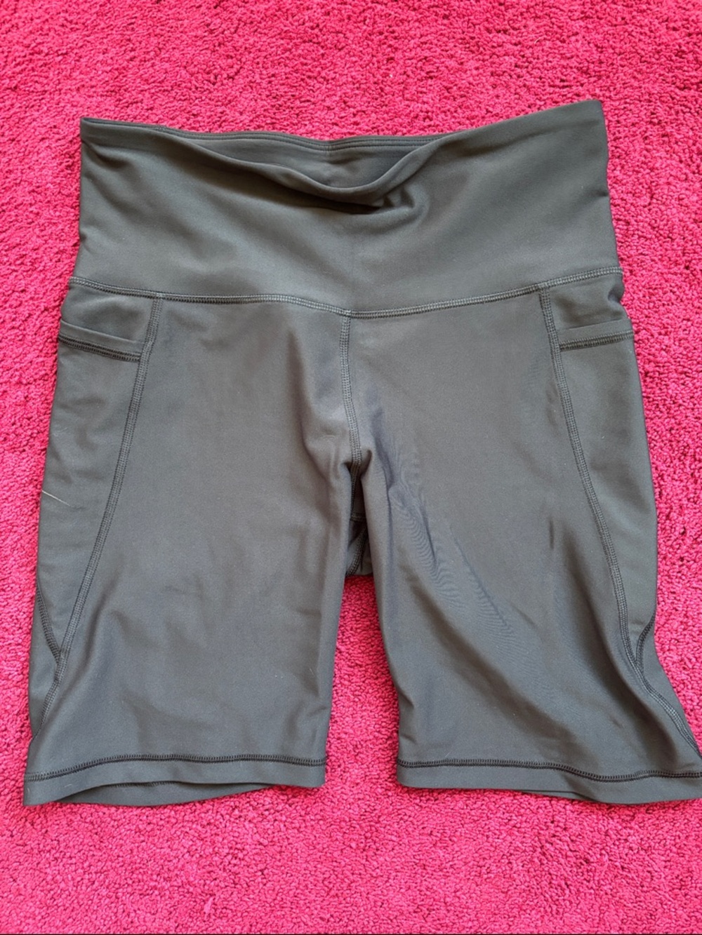 Old Navy Black High-Rise Bike Shorts with Side Pockets